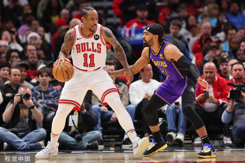 薇展示了她 薇展示了她