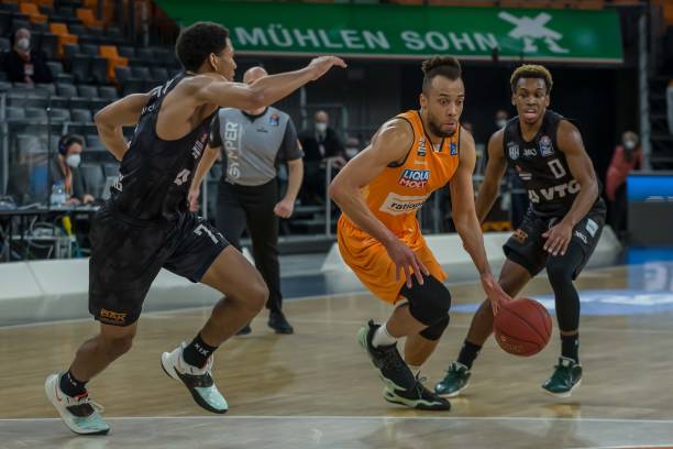 首次出现 首次出现