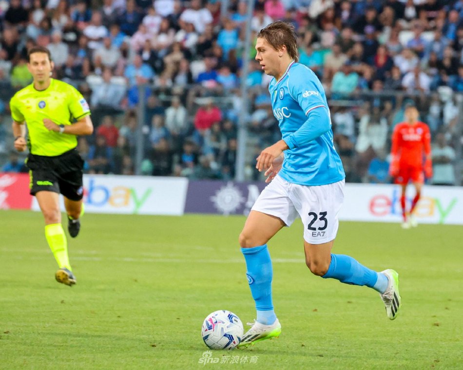 以其精湛的 以其精湛的