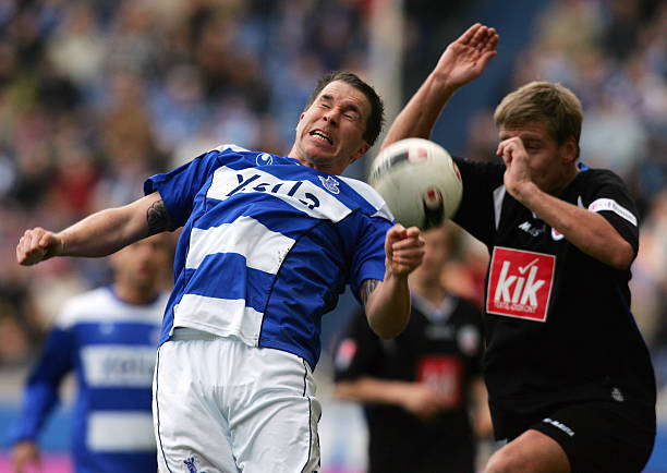 讯检索中获 讯检索中获